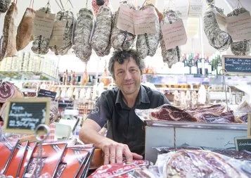 A Toulouse, le marché Victor Hugo se refait une beauté