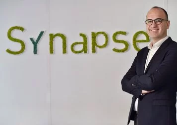 Synapse éduque l'intelligence artificielle au grand art de la petite conversation