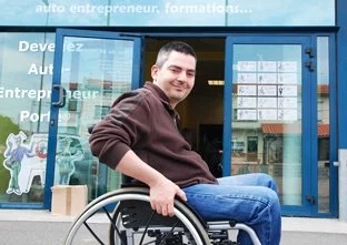 Le directeur d'AVS Concept en grève de la faim pour sauver 25.000 emplois