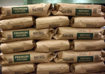Pour ses 30 ans, Nataïs part à la conquête de nouveaux marchés du pop-corn depuis le Gers