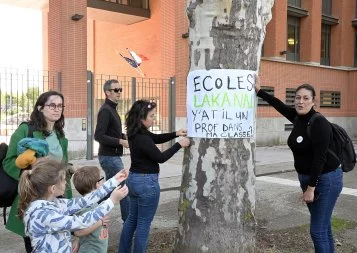 Un mois après la rentrée, des élèves toujours sans prof