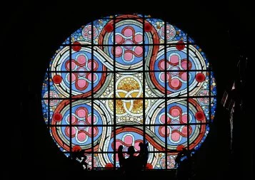 Une nouvelle rosace pour Saint-Sernin