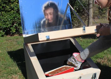 Depuis le Tarn, les aliments se cuisent au soleil