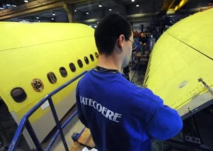 Latécoère recule au premier semestre
