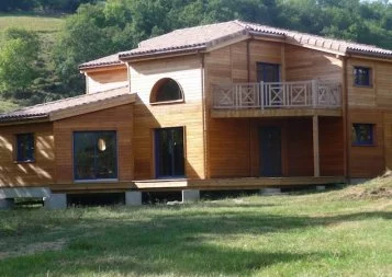 Dossier. La Rénovation énergétique de l'habitat : Comment trouver des artisans formés ?