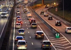 Déplacements : La voiture garde la cote à Toulouse et en région
