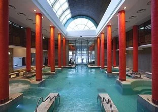 Un plongeon dans les bains du Couloubret