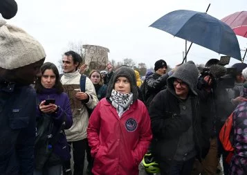 Pour Greta Thunberg, venue dans le Tarn, l'autoroute A69 « doit cesser »