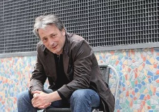 Philippe Motta, sculpteur à la pelle