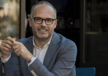 Arnaud Ernst : « Une lame de fond arrive sur le marché de la restauration à Toulouse »