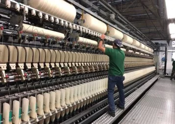 Pour sa nouvelle Zoé, Renault utilise du fil recyclé produit en Occitanie