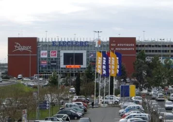 Plus de 200 emplois en rayons sur Roques'n Jobs