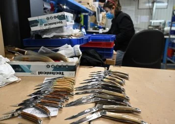 La guerre des couteaux est relancée entre Laguiole et le Puy-de-Dôme