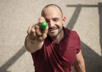 Toulouse. Cocholed ou l'art de la pétanque au coucher du soleil