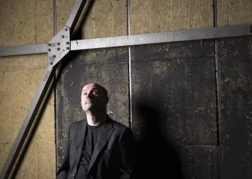 Théâtre : Sébastien Bournac face à Ibsen