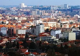 Fin 2009, l'immobilier, bien secoué, rebondit