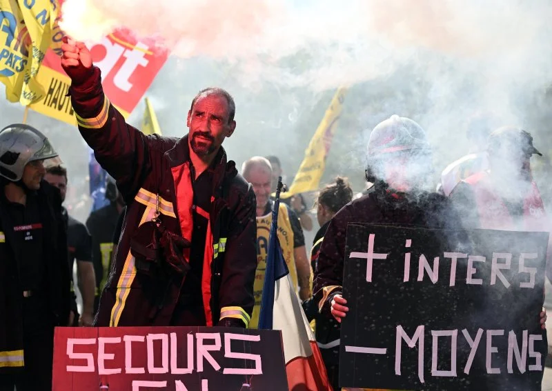 Avec les pompiers, une étincelle de contestation à Toulouse