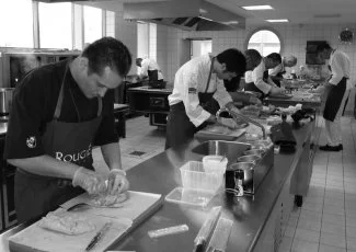 Depuis Lescar, les grands chefs apprenent à cuisiner le foie gras à l'école 