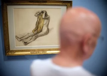 À Albi, Toulouse-Lautrec regarde Degas