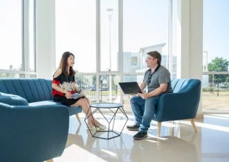 1/2. En Occitanie, les entreprises du numérique programment des centaines de recrutement