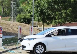 La start-up de l'éléctromobilité Ze-Watt lève un million d'euros pour sa conquête nationale 