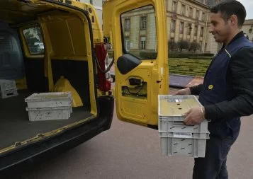 Haute-Garonne et Aveyron. La Poste se lance dans la collecte des piles usagées
