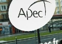 Booster l'emploi des jeunes avec l'Apec