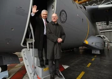 Les présidents des parlements français et allemand parlent énergie chez Airbus 