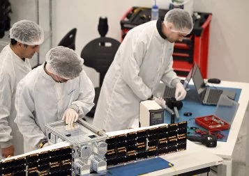 Avec sa nouvelle usine de nanosatellites, U-Space se lance à conquête de l'espace 