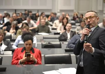 Journée 123 Climat : le système économique au cœur des débats
