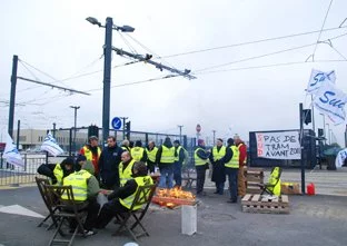 Tramway : Les élus toulousains lancent un ultimatum aux grévistes