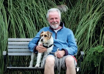 L'interview off de : Peter May