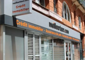 Crédit immobilier : la baisse des taux redonne l'envie d'acheter et les banques suivent ! 